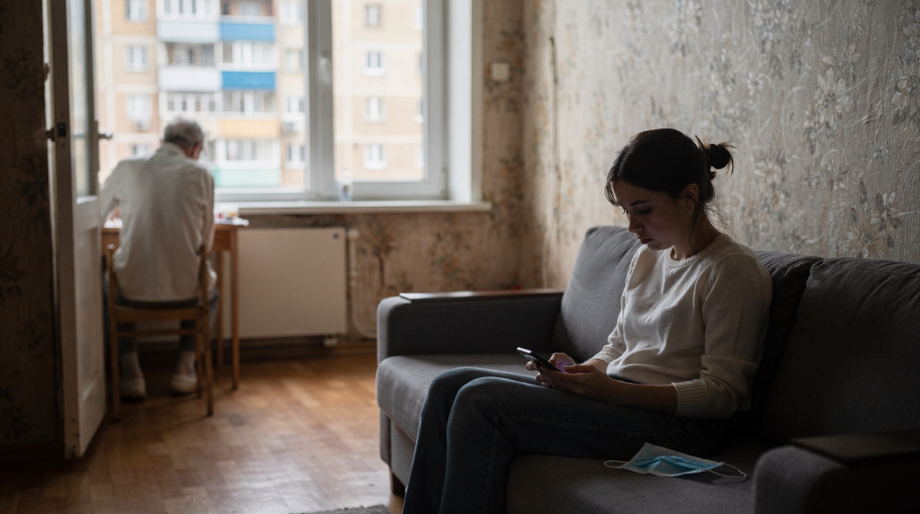 Социальные последствия пандемии: изоляция, психическое здоровье и уязвимые группы